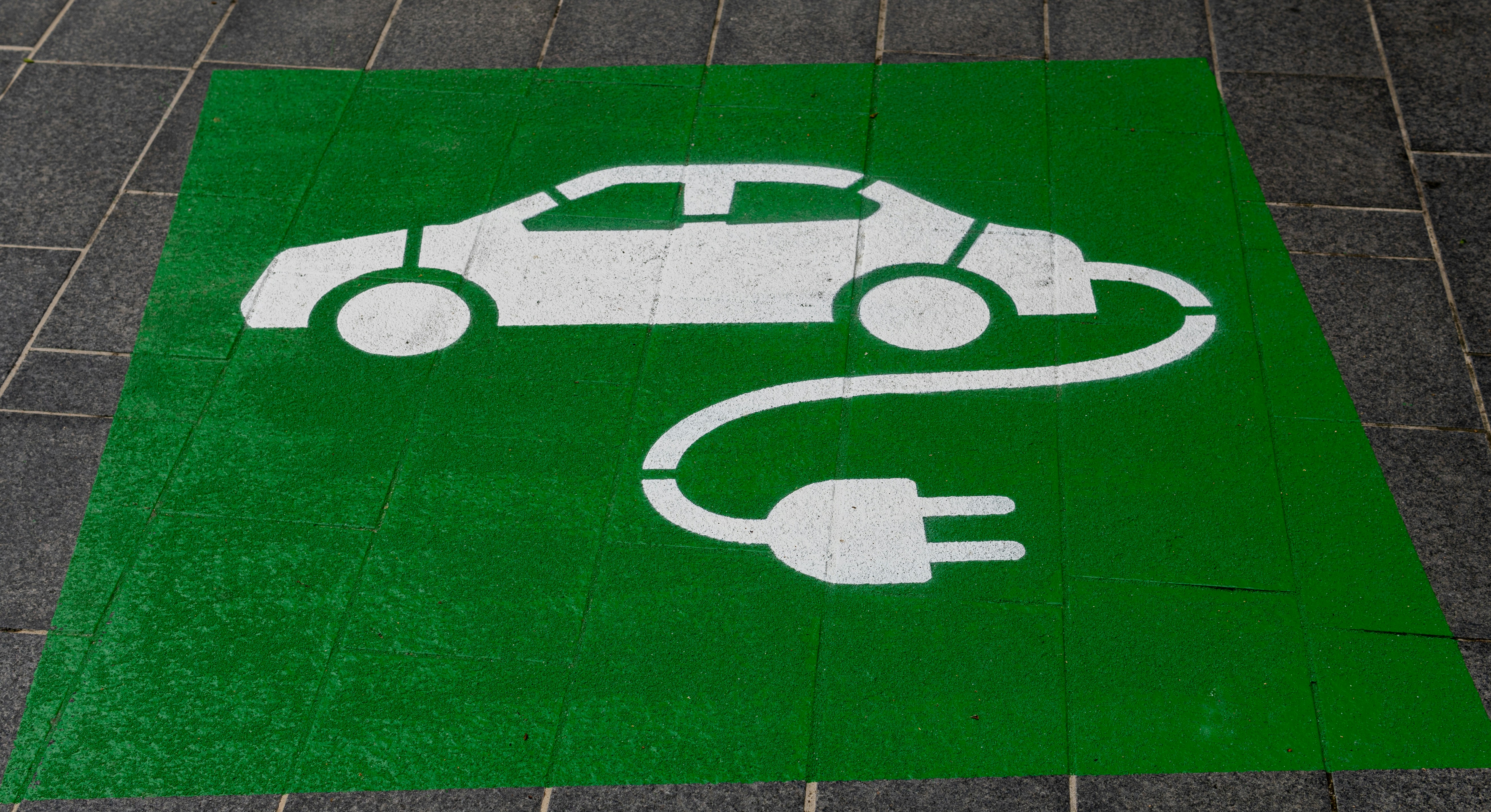 Evaluation of the ‘Directive to promote the sale of electrically powered vehicles (environmental bonus)’